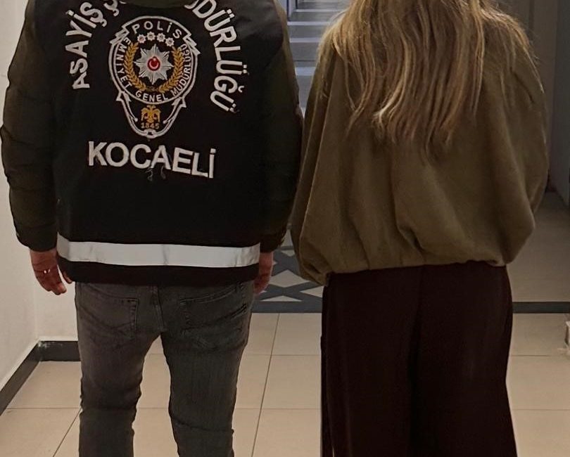Kocaeli'de başkasına ait banka veya kredi kartlarını izinsiz kullandığı gerekçesiyle