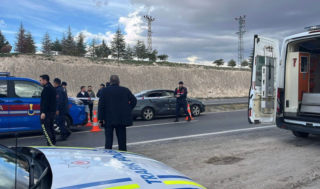 Nevşehir-Gülşehir karayolunda bir otomobilin tıra çarpması sonucu meydana gelen trafik