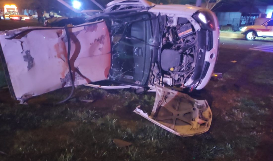 Şanlıurfa’nın Haliliye ilçesinde iki otomobilin çarpıştığı trafik kazasında, aynı aileden