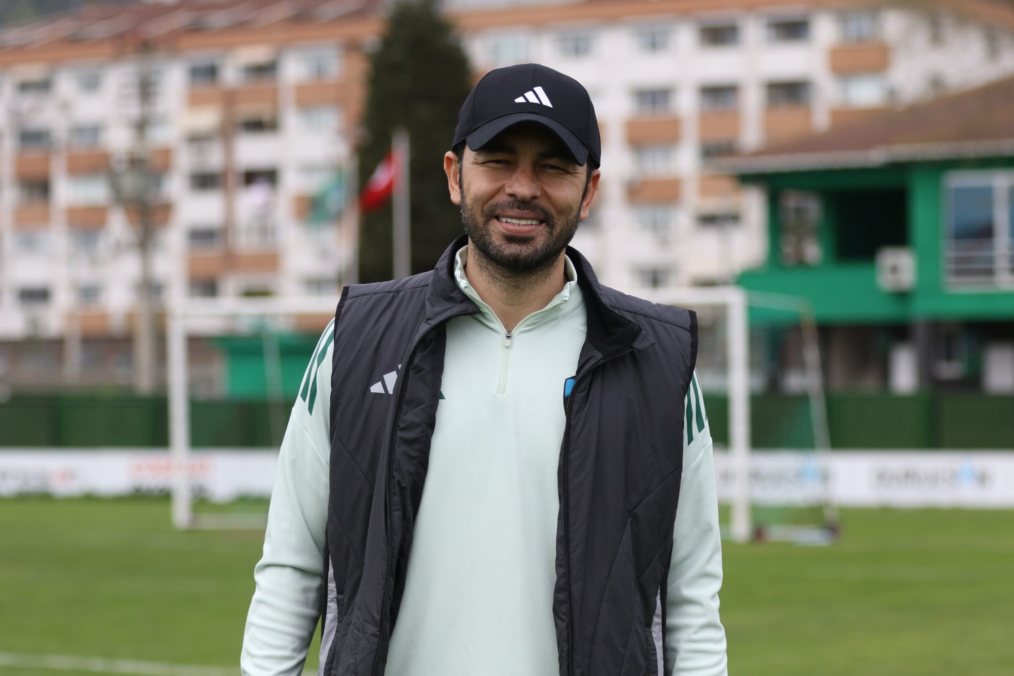 Selçuk İnan, futbolu bıraktığı dönemde yaşadığı zorluklardan teknik direktörlük kariyerine