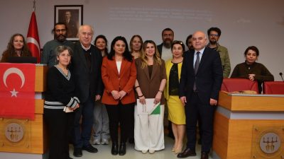 Kocaeli'de Osmanlı mezar taşlarının tarihi ve kültürel derinliği masaya yatırıldı.