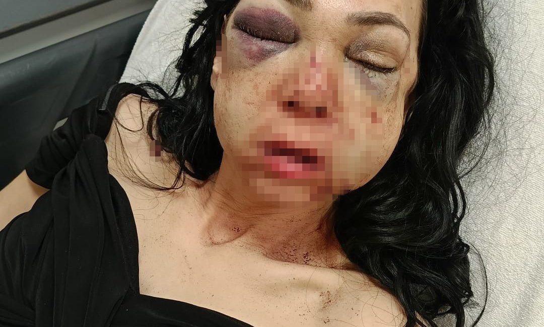 İzmit’te Ramazan Bayramı’nın birinci günü bir kafede oturan Meryem Yıldırım
