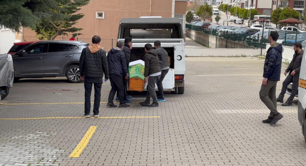Edirne’de sabah saatlerinde meydana gelen feci olayda, eski bir avukatın