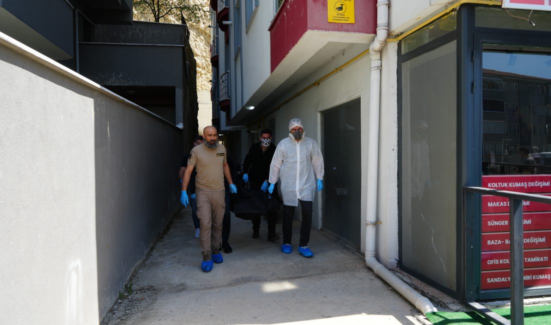 Kastamonu’da 8 aylık hamile eşini 12 bıçak darbesiyle öldürdüğü iddia