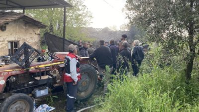 Manisa’nın Alaşehir ilçesinde akşam saatlerinde meydana gelen yangın, yürekleri dağladı.