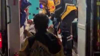 Adana’nın Kozan ilçesinde akşam saatlerinde meydana gelen feci trafik kazası,