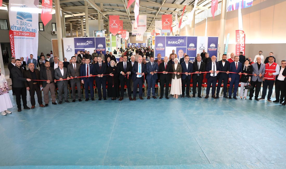 Darıca Belediyesi’nin bu yıl 5’incisini düzenlediği kitap fuarı kapılarını açtı.