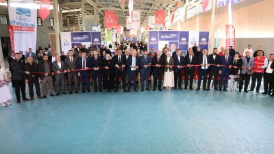 Darıca Belediyesi’nin bu yıl 5’incisini düzenlediği kitap fuarı kapılarını açtı.