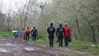 Sakarya’nın Erenler ilçesinde balık tuttuğu esnada dengesini kaybederek Sakarya Nehri’ne