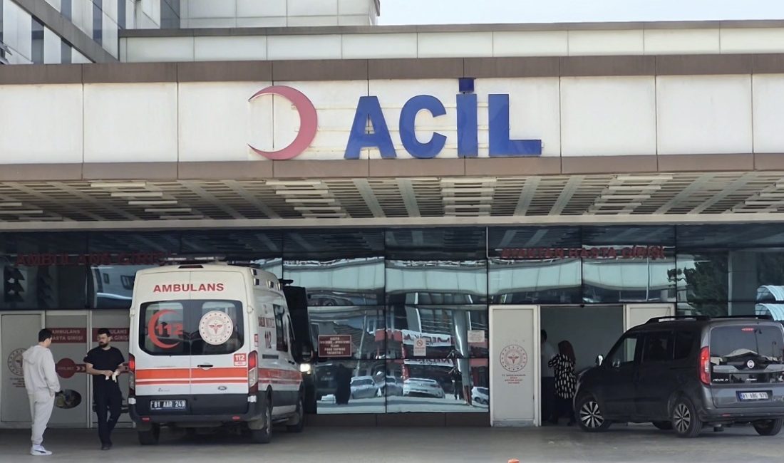 Düzce'de İstanbul Su ve Kanalizasyon İşleri'nin (İSKİ) altyapı çalışması esnasında