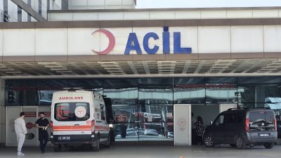 Düzce'de İstanbul Su ve Kanalizasyon İşleri'nin (İSKİ) altyapı çalışması esnasında