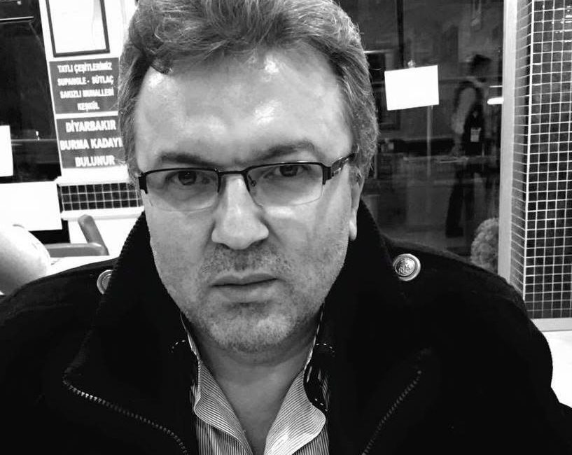 Denizli’nin Serinhisar ilçesinde birlikte alkol alan iki arkadaş arasında çıkan