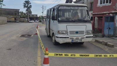 Mersin’in Tarsus ilçesinde meydana gelen feci kazada, park manevrası yapan