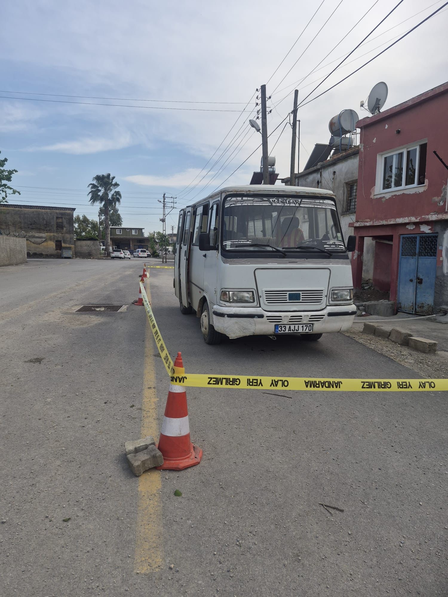 Mersin’in Tarsus ilçesinde meydana gelen feci kazada, park manevrası yapan