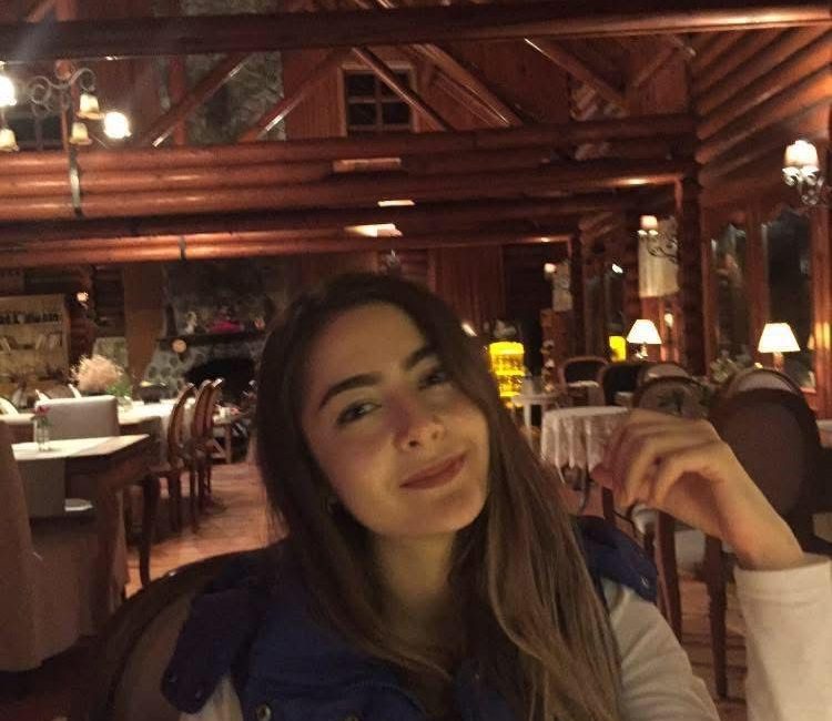 Bursa’nın Gürsu ilçesinde bir depoya düzenlenen silahlı saldırıda, kurşunların hedefi