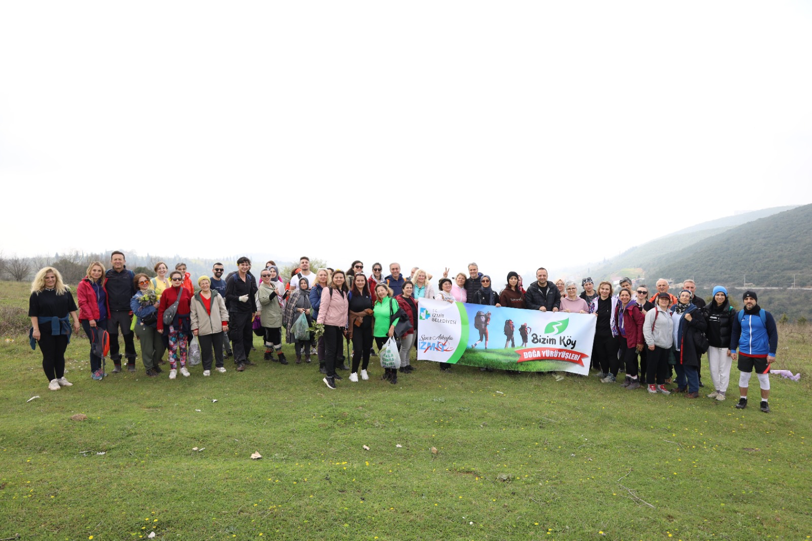İzmit Belediyesi’nin doğaseverleri her ay kentin farklı bir köşesiyle buluşturduğu