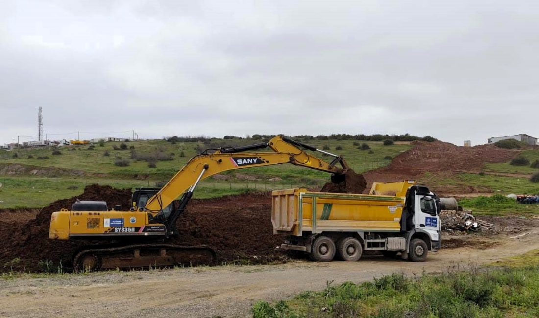 Büyükşehir Belediyesi, vatandaş talepleri ve imar planları doğrultusunda ulaşım yatırımlarını