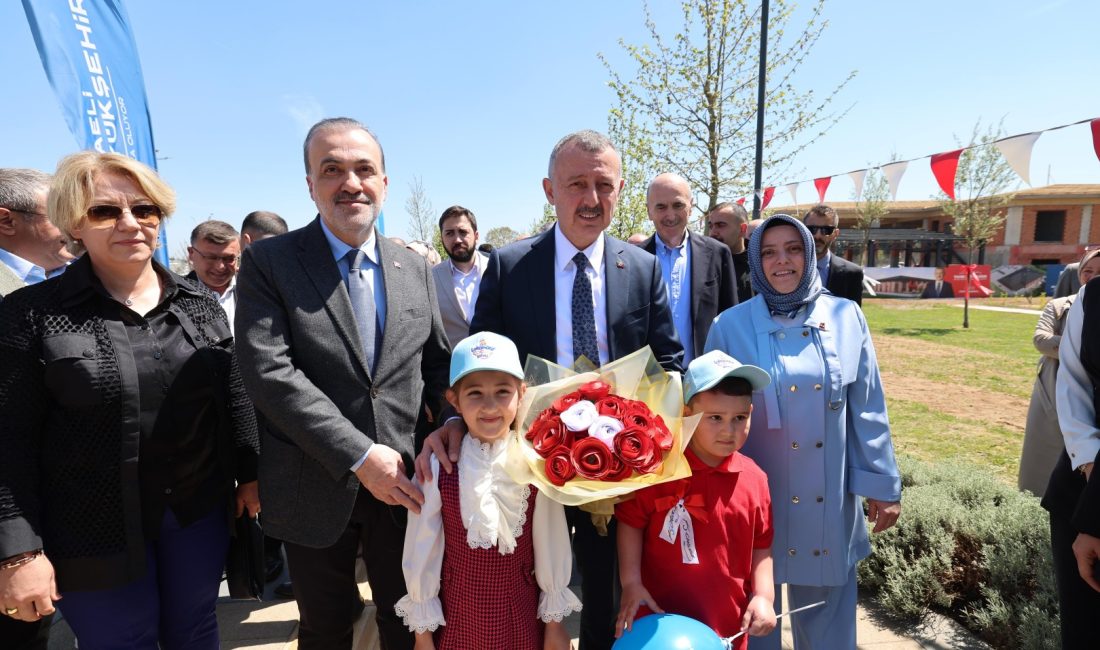 Kocaeli Büyükşehir Belediyesi’nin çocuklar için hayata geçirdiği projelerden biri olan