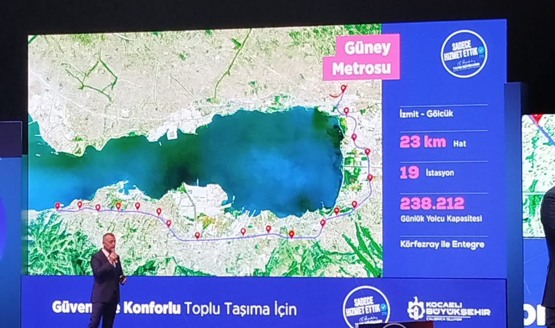 Kocaeli Büyükşehir Belediye Başkanı Tahir Büyükakın, “Sadece Hizmet Ettik” toplantısında