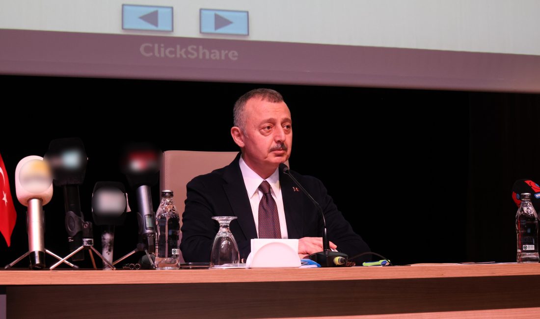 Kocaeli Büyükşehir Belediye Meclisi’nde mali süreçler ve ihale uygulamaları üzerine