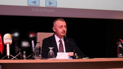 Kocaeli Büyükşehir Belediye Meclisi’nde mali süreçler ve ihale uygulamaları üzerine