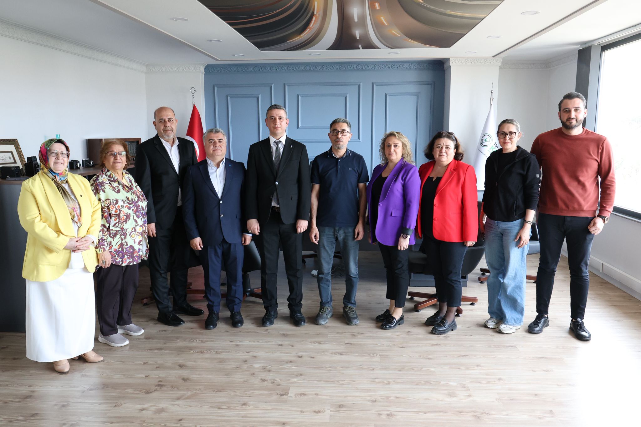 DEVA Partisi Kocaeli İl Başkanı Kadir Gülhan Abbasioğlu ve il