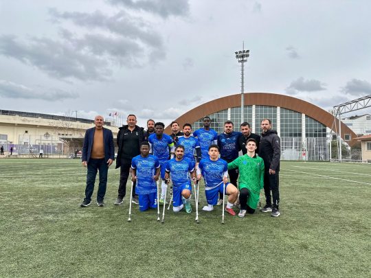 Ampute Futbol Süper Ligi’nin 19. virajında taraftarı önünde sahne alan