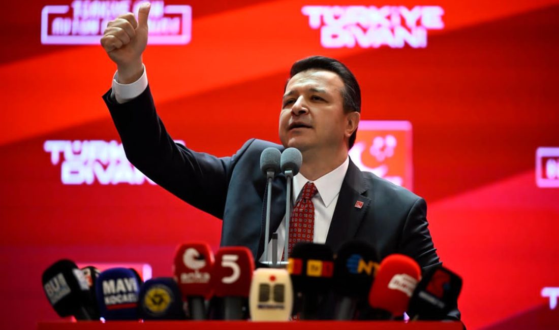 Türkiye’nin dört bir yanından gelen teşkilat mensuplarının katılımıyla gövde gösterisine