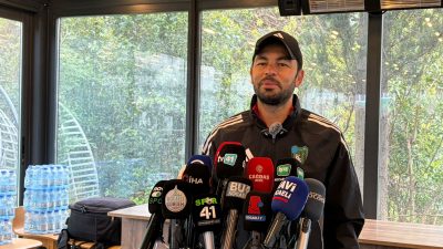 Kocaelispor Teknik Direktörü Selçuk İnan, sezonun sonuna gelinmesine rağmen takımın