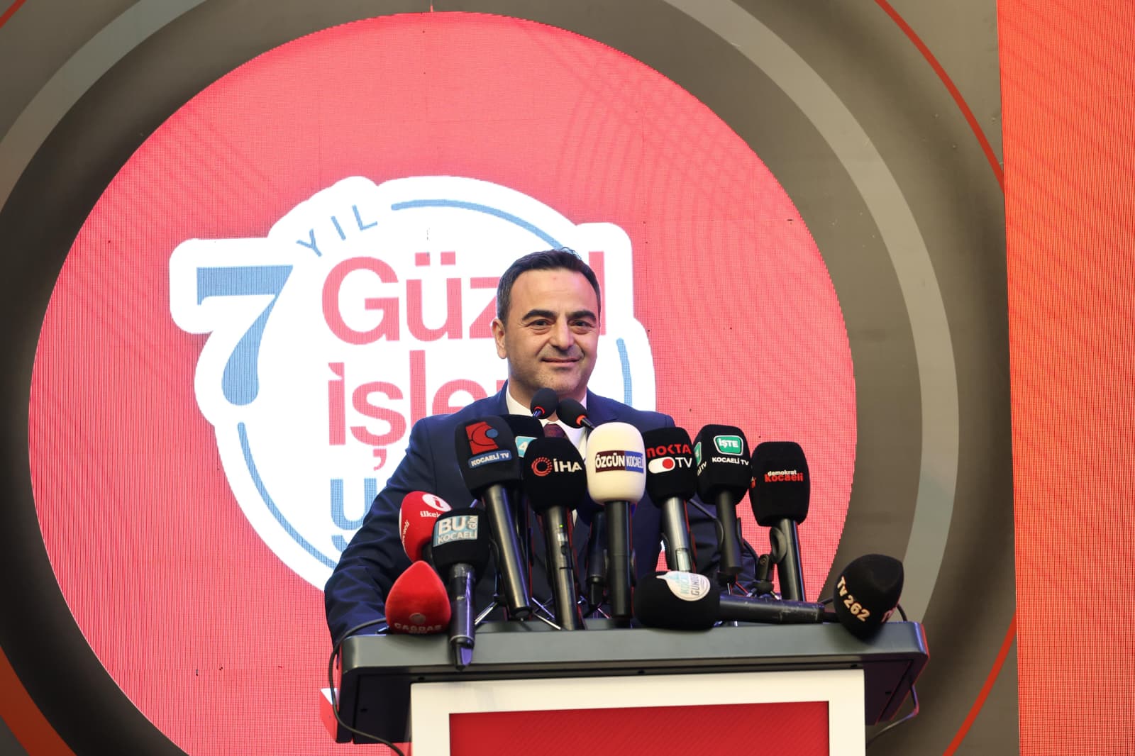 Başiskele Belediye Başkanı M. Yasin Özlü, görevdeki 7. yılını doldurması