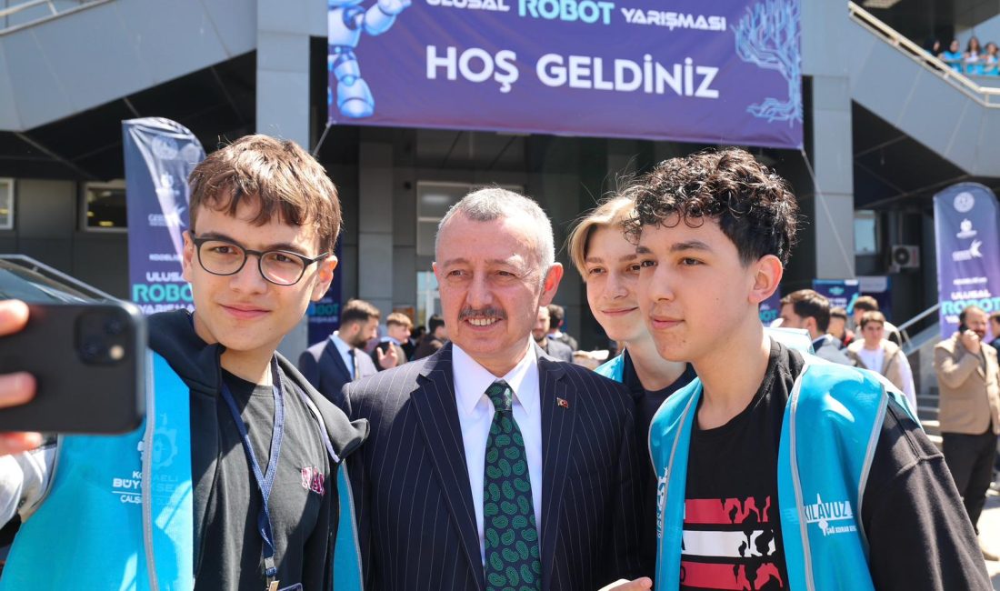 Kocaeli Büyükşehir Belediyesi tarafından düzenlenen dördüncü KODELİG’26 Ulusal Robot Yarışması,