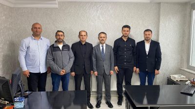 Kocaeli Valisi Aktaş, TRT Kocaeli bürosunu ziyaret ederek basın mensuplarıyla