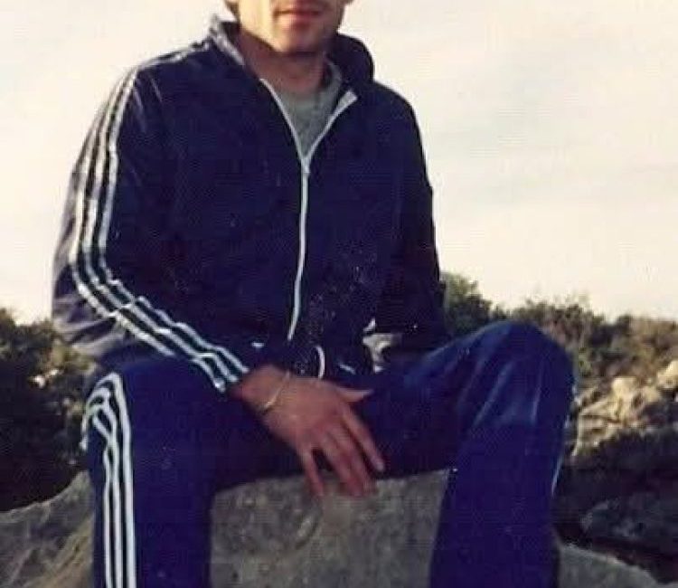 Kocaelispor’un eski kalecilerinden ve uzun yıllar kaleci antrenörlüğü yapan Nihat