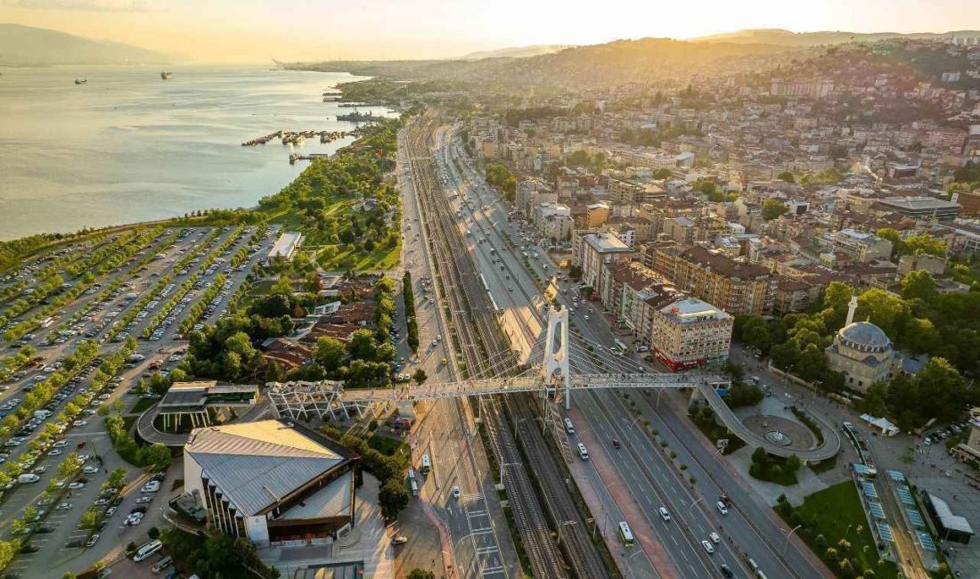 Kocaeli Büyükşehir Belediye Başkanı Tahir Büyükakın, kentin demografik yapısına dair