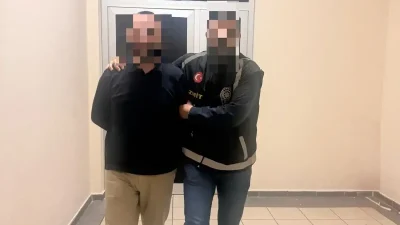 Kocaeli İl Emniyet Müdürlüğü ekipleri, aranan şahıslara yönelik yürüttüğü çalışmalar