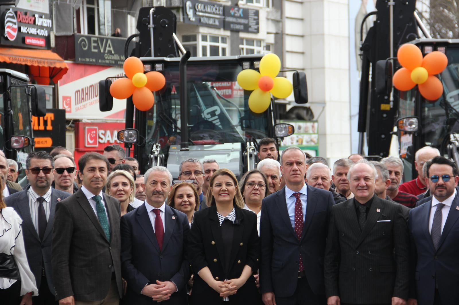 İzmit Belediyesi, hizmet birimlerinde kullanılmak üzere satın alınan 14 yeni