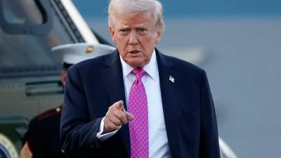 İran’ın başkenti Tahran semalarında gece yarısı hava savunma sistemlerinin devreye