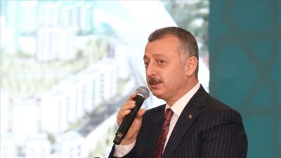 Kocaeli Büyükşehir Belediye Başkanı Tahir Büyükakın, "23 Nisan Etkinlikleri İptal
