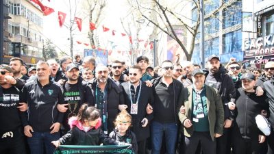 Galatasaray Kulübü’nün, Kocaelispor Başkanı Recep Durul hakkında taraftarlarla birlikte yaptığı