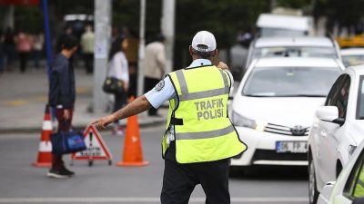 Kurban Bayramı tatili öncesinde yollarda oluşabilecek trafik yoğunluğunu en aza