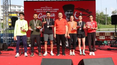 Kocaeli’nin Derince ilçesinde, 19 Mayıs Atatürk'ü Anma, Gençlik ve Spor