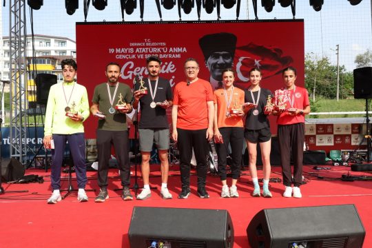 Kocaeli’nin Derince ilçesinde, 19 Mayıs Atatürk'ü Anma, Gençlik ve Spor