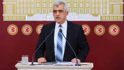 DEM Parti Kocaeli Milletvekili Ömer Faruk Gergerlioğlu, kamuoyunda "İslami holdingler"