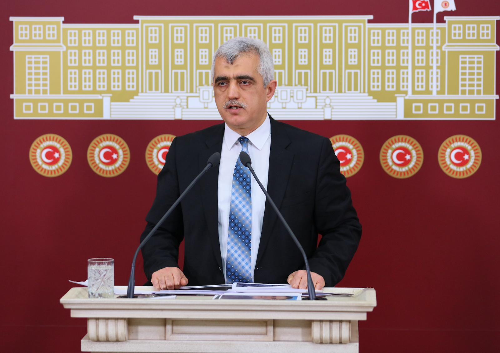 DEM Parti Kocaeli Milletvekili Ömer Faruk Gergerlioğlu, kamuoyunda "İslami holdingler"