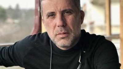 İzmit, gülen yüzü ve beyefendi kişiliğiyle tanınan sevilen bir simasını