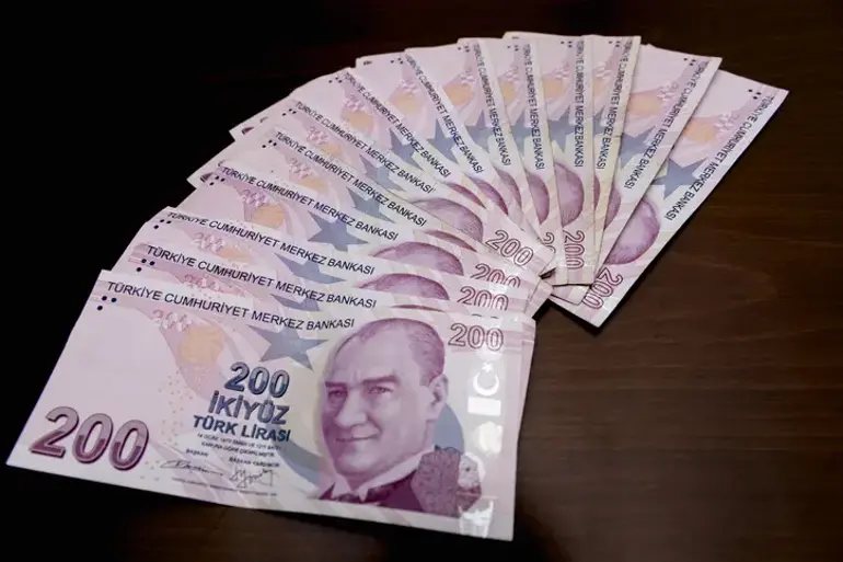 Milyonlarca emeklinin gelirini doğrudan etkileyecek olan Temmuz 2026 zam oranına