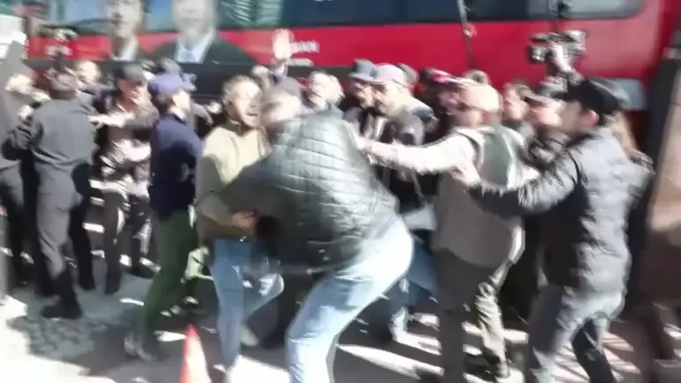 Cumhuriyet Halk Partisi (CHP) içindeki kurultay iptali ve "mutlak butlan"