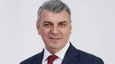 İzmit ilçesi Topçular Mahallesi’nde yaşanan heyelan hadisesi, kent gündemine bomba