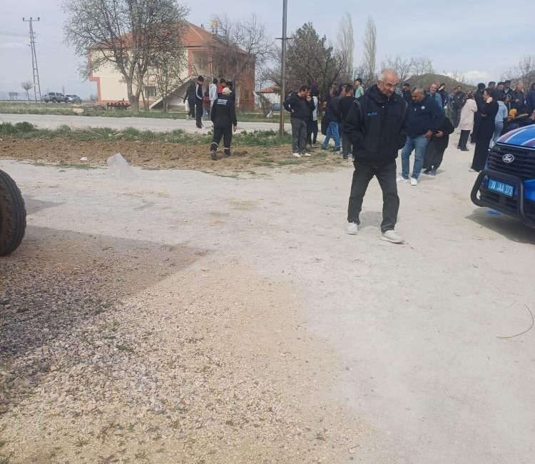 Kayseri’nin Tomarza ilçesinde sabah saatlerinde meydana gelen olay, tüm şehri