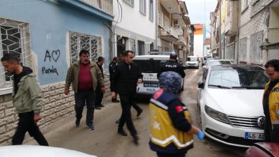 Malatya’nın Battalgazi ilçesi Kernek Mahallesi, akşam saatlerinde silah sesleriyle sarsıldı.